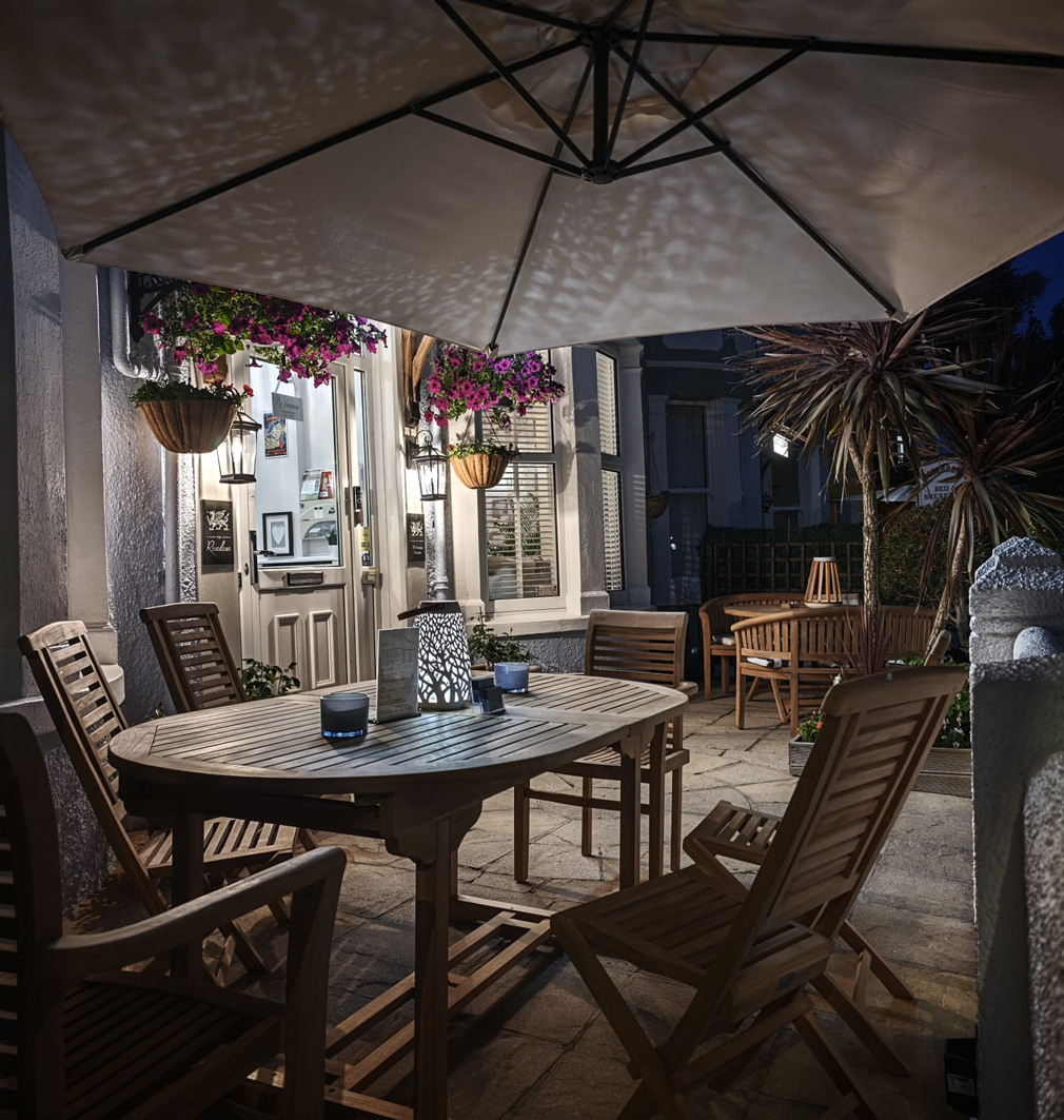 Room 10 — Deluxe Orme Double interior
